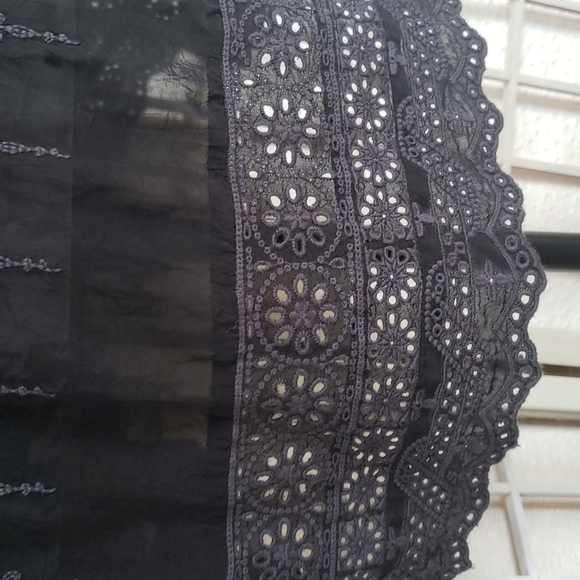 Johnny Was black and gray embroidery 3/4 sleeves v-neck tunic top S - Picture 6 of 9